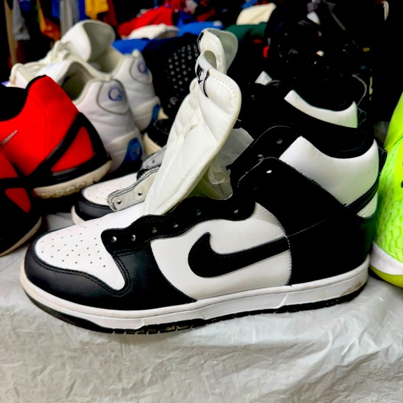 dunk high panda retail